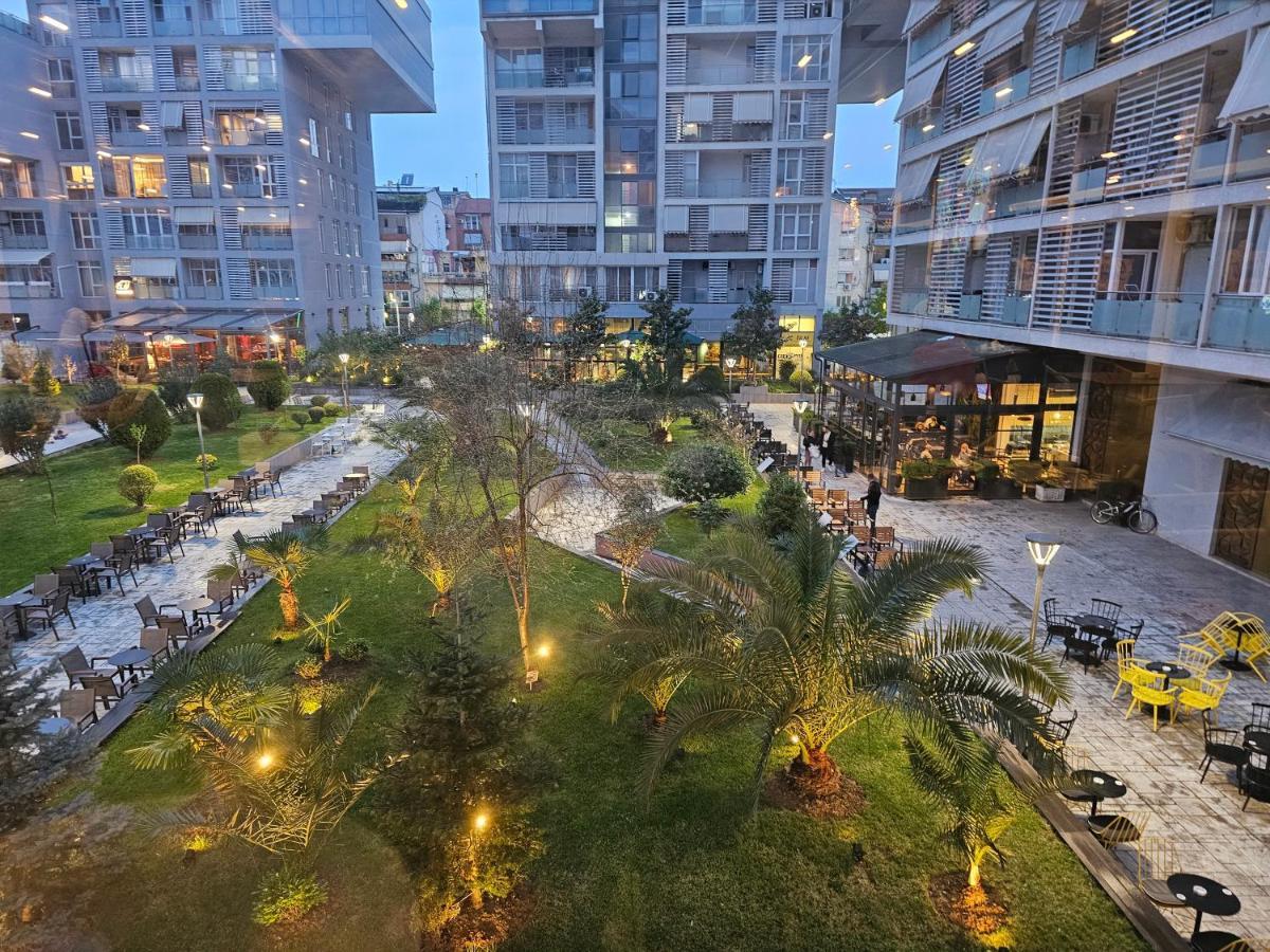 Pleasant Apartment With Free Dedicated Parking In Komuna E Parisit Tiranë Ngoại thất bức ảnh