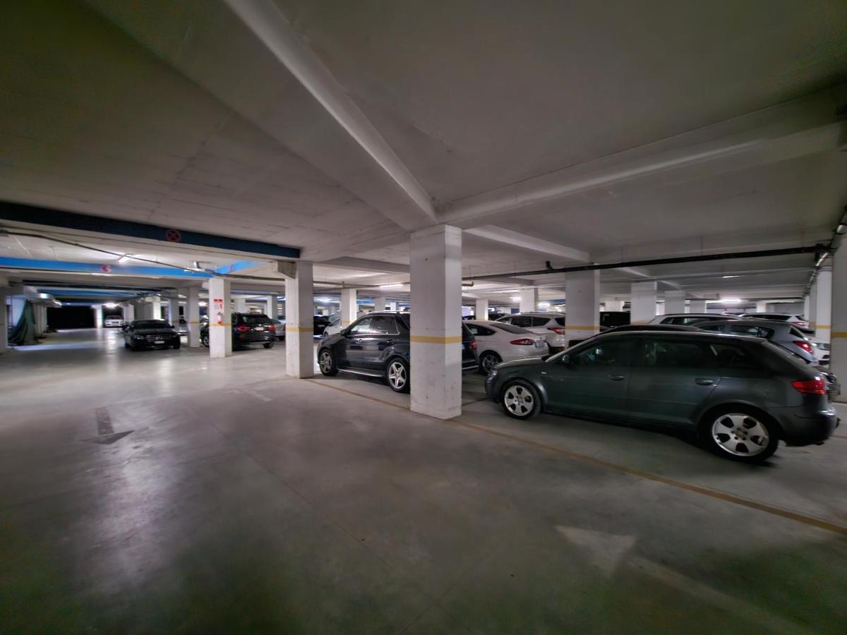 Pleasant Apartment With Free Dedicated Parking In Komuna E Parisit Tiranë Ngoại thất bức ảnh