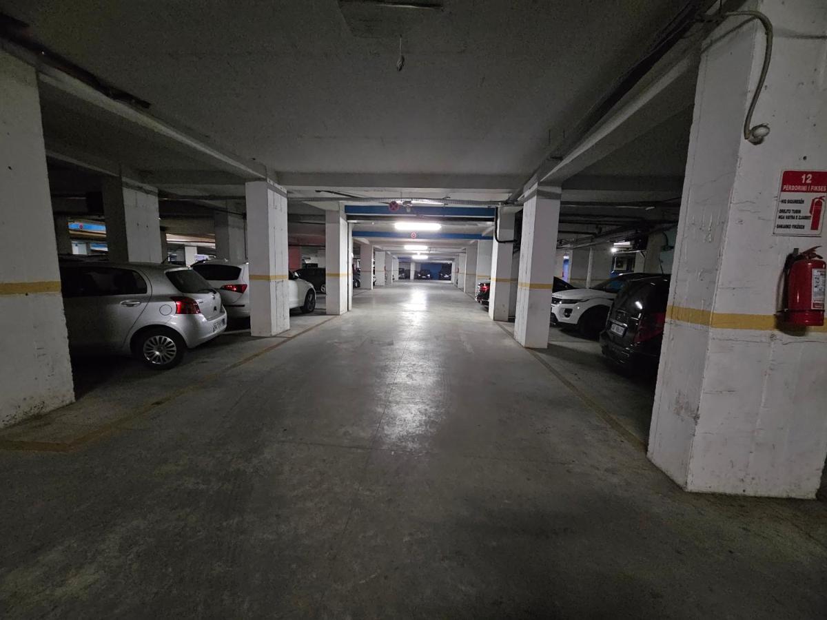 Pleasant Apartment With Free Dedicated Parking In Komuna E Parisit Tiranë Ngoại thất bức ảnh