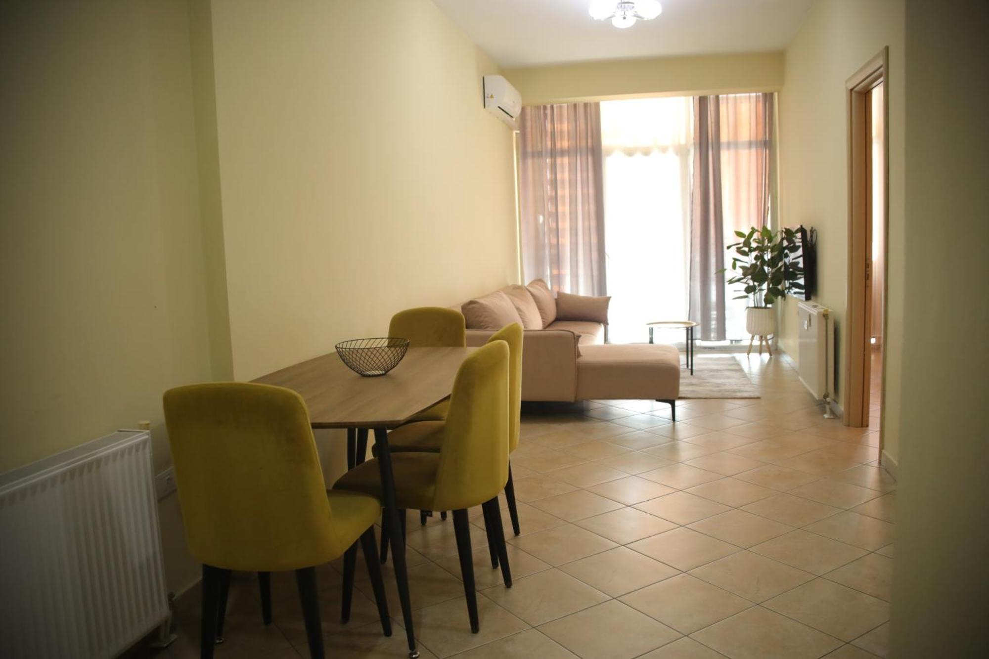 Pleasant Apartment With Free Dedicated Parking In Komuna E Parisit Tiranë Ngoại thất bức ảnh